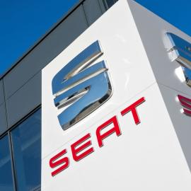 Λογότυπο SEAT εξωτερικά