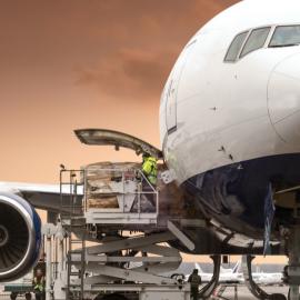 Φόρτωση εμπορευματοκιβωτίου αεροπλάνου