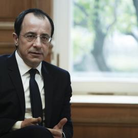 Νίκος Χριστοδουλίδης πορτρέτο