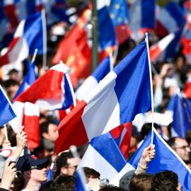 Σημαίες Γαλλίας πλήθος