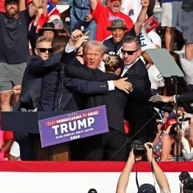 Ντόναλντ Τραμπ στη σκηνή