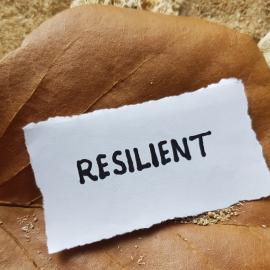 Χαρτί με λέξη resilient