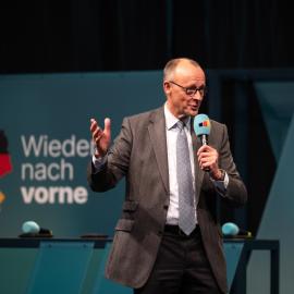 Φρίντριχ Μερτς ομιλία