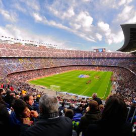 Γεμάτο στάδιο Spotify Camp Nou ποδοσφαίρου Βαρκελώνης Στάδιο Spotify Camp Nou