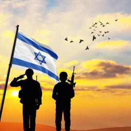 Στρατιώτες με σημαία Ισραήλ