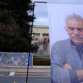 Πορτρέτο άνδρα σε μπάνερ
