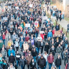 πορεία διαδηλωτών δρόμος