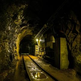 Χρυσωρυχείο στοά υπόγεια